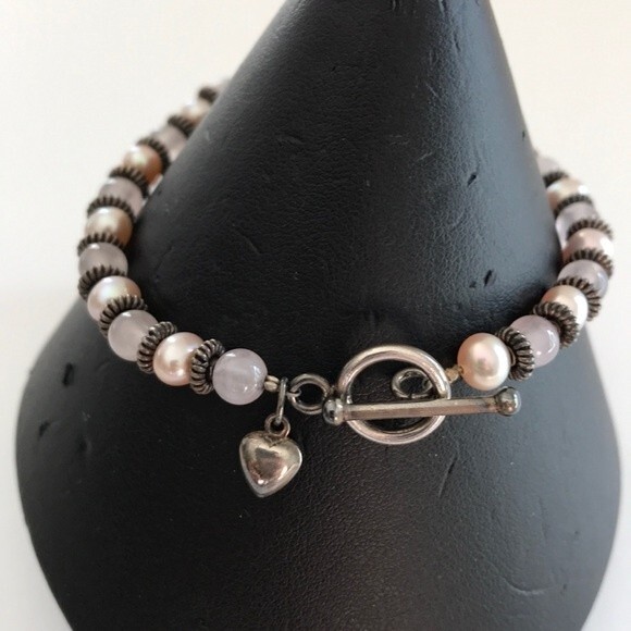 Vintage Handmade Mauve Pearls Rose Quartz Sterling Silver Charm Toggle Bracelet - Picture 2 of 9